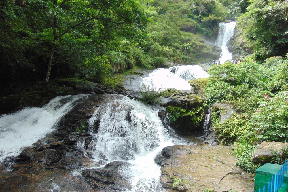 Iruppu Waterfall